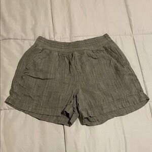 Briggs Cloth Shorts with Elastic Waistband